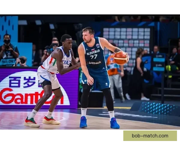 东契奇场均三十分抢断破百 比肩科比成联盟唯一